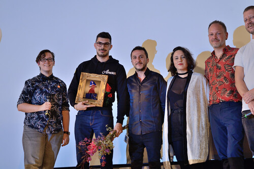 Foto awards ceremony: Anthony Chidiac receiving his prize from the jury